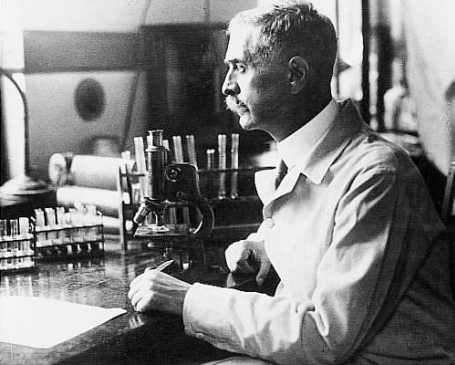 Dr. Karl Landsteiner 